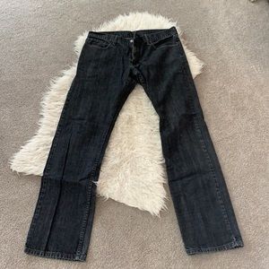 Levi’s 514 dark wash jeans